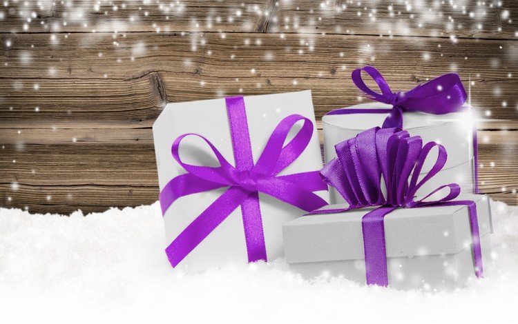 снег, новый год, подарки, рождество, деревянная поверхность, snow, new year, gifts, christmas, wooden surface