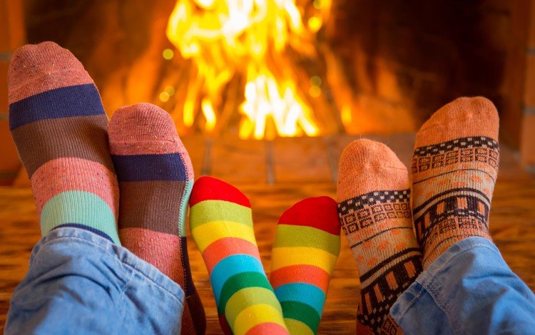 настроение, огонь, ноги, камин, семья, носки, носочки, mood, fire, feet, fireplace, family, socks