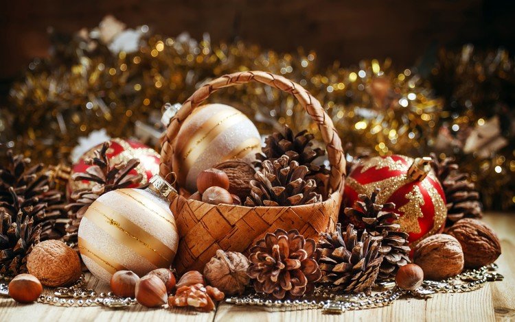 новый год, мишура, шары, грецкие орехи, орехи, корзина, рождество, шишки, елочные украшения, фундук, new year, tinsel, balls, walnuts, nuts, basket, christmas, bumps, christmas decorations, hazelnuts