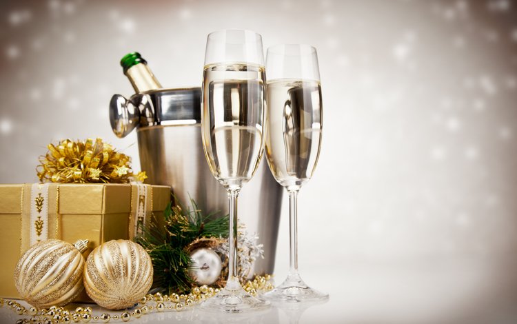 новый год, шарики, бокалы, подарок, рождество, елочные игрушки, шампанское, new year, balls, glasses, gift, christmas, christmas decorations, champagne