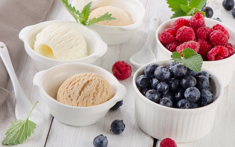 мята, мороженое, клубника, ягоды, черника, сладкое, десерт, mint, ice cream, strawberry, berries, blueberries, sweet, dessert