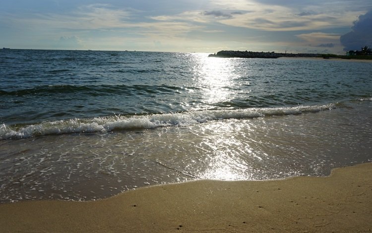 небо, солнечный день, облака, берег, волны, море, песок, пляж, горизонт, the sky, sunny day, clouds, shore, wave, sea, sand, beach, horizon