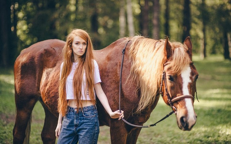 лошадь, прогулка, девушка, конь, грива, лето, взгляд, рыжая, джинсы, волосы, лицо, horse, walk, girl, mane, summer, look, red, jeans, hair, face