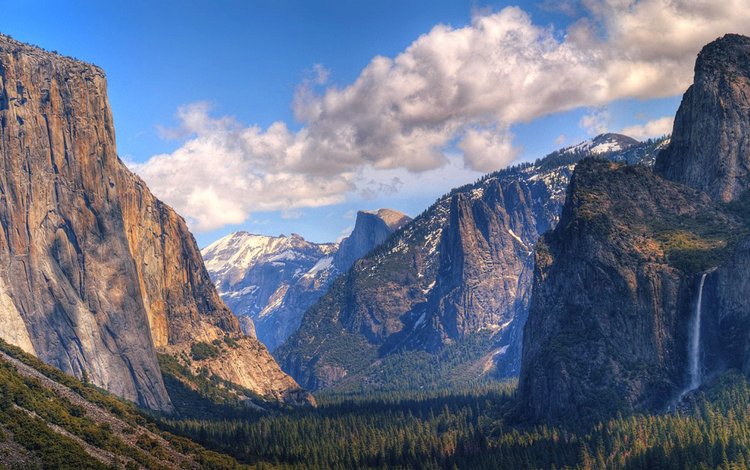 облака, горы, скалы, лес, водопад, clouds, mountains, rocks, forest, waterfall