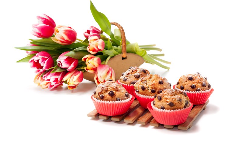 цветы, тюльпаны, шоколад, выпечка, кексы, anya ivanova, flowers, tulips, chocolate, cakes, cupcakes
