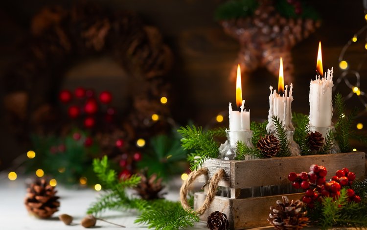 свечи, ящик, новый год, композиция, елка, хвоя, ветки, праздник, рождество, шишки, candles, box, new year, composition, tree, needles, branches, holiday, christmas, bumps
