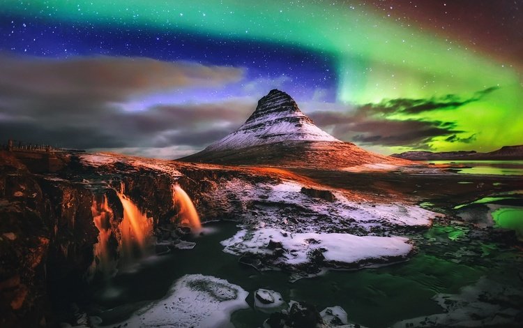 свет, ночь, северное сияние, исландия, водопады, гора kirkjufell, light, night, northern lights, iceland, waterfalls, mountain kirkjufell