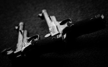 оружие, пистолеты, черно белое фото