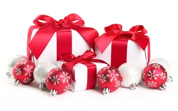 шары, зима, подарки, белый фон, праздник, рождество, новогодние шары