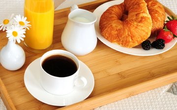 еда, кофе, завтрак, постель, рогалик, апельсиновый сок