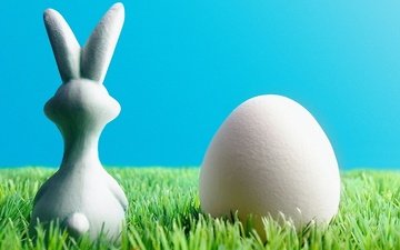 заяц и пасхальное яйцо
