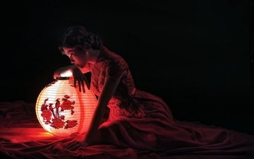 девушка, азиатка, китайский фонарик