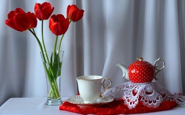 цветы, кружка, тюльпаны, ваза, чай, чайник, натюрморт