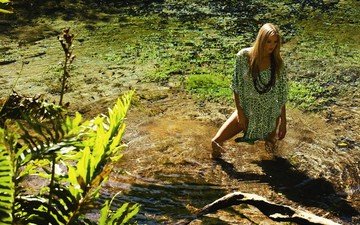 вода, озеро, природа, девушка, блондинка, позирует