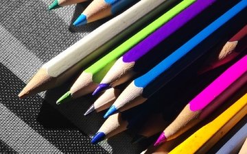 карандаши, цветные, окрас