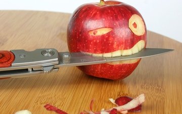 глаза, стол, зубы, яблоко, нож