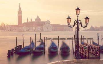 город, лодки, венеция, канал, дома, набережная, фонарь, италия, гондолы