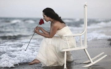 девушка, море, роза, кресло