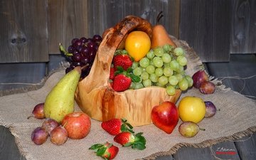 виноград, фрукты, яблоки, клубника, груши, сливы