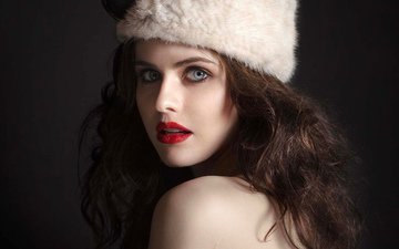 актриса, снегурочка, александра даддарио, alexra daddario, новогодняя шапка