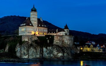 ночь, фонари, огни, река, горы, берег, скала, замок, австрия, дома, крепость, шёнбюхель, schönbühel castle