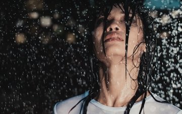 девушка, портрет, взгляд, дождь, азиатка, мокрые волосы, капли дождя