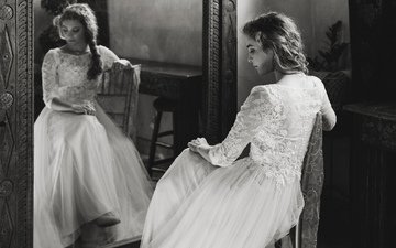 девушка, отражение, чёрно-белое, зеркало, белое платье, невеста