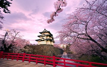 небо, облака, деревья, цветение, мост, замок, япония, пруд, сакура, хиросаки