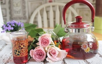 розы, чай, чайник, натюрморт