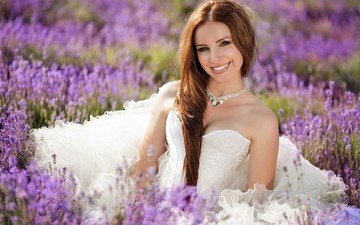 цветы, девушка, улыбка, поле, лаванда, невеста, свадебное платье, фотоссесия