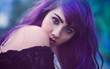 девушка, портрет, взгляд, макияж, фиолетовые волосы