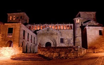 ночь, испания, монастырь, освещение, colegiata de santa juliana