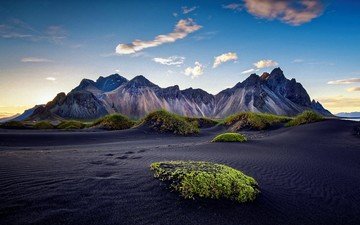 трава, облака, горы, природа, пейзаж, исландия, чёрный песок, вулканический песок
