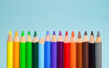 разноцветные, карандаши, спектр, голубой фон, цветные карандаши