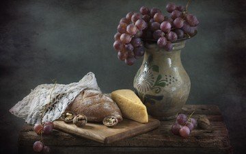 виноград, сыр, хлеб, салфетка, натюрморт, грецкие орехи, разделочная доска