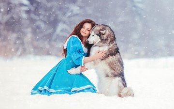 снег, зима, девушка, поза, собака, модель, лицо, хаски, длинные волосы, закрытые глаза, обнимашки, марина полянская, marina polyanskaya