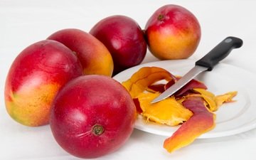 фрукты, белый фон, нож, тарелка, нектарин, манго