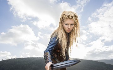блондинка, меч, актриса, сериал, викинги, кэтрин уинник, vikings