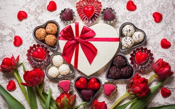 цветы, розы, конфеты, сердце, тюльпаны, подарок, сердечки, день святого валентина, 14 февраля, шоколадные конфеты