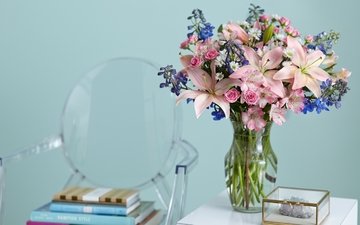 цветы, книги, букет, ваза