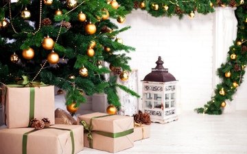 новый год, елка, шары, украшения, подарки, фонарь, игрушки, шишки, 2018