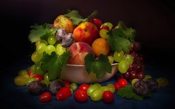 листья, виноград, фрукты, темный фон, ягоды, натюрморт, нектарин, слива