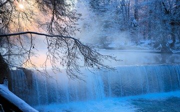 деревья, река, закат, зима, пейзаж, водопад, ветки деревьев